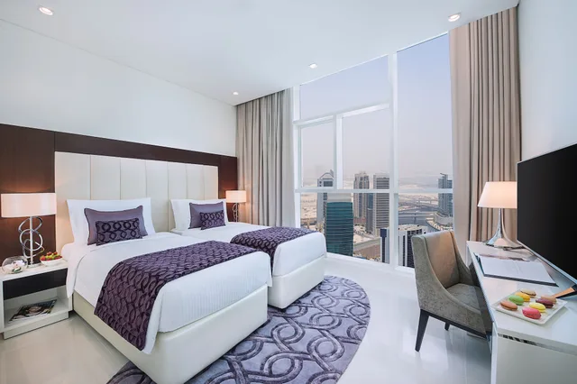 2 Bedrooms, Suite, King Bed, Burj Khalifa and Fountain View, Balcony، DAMAC Maison Distinction 1/2
