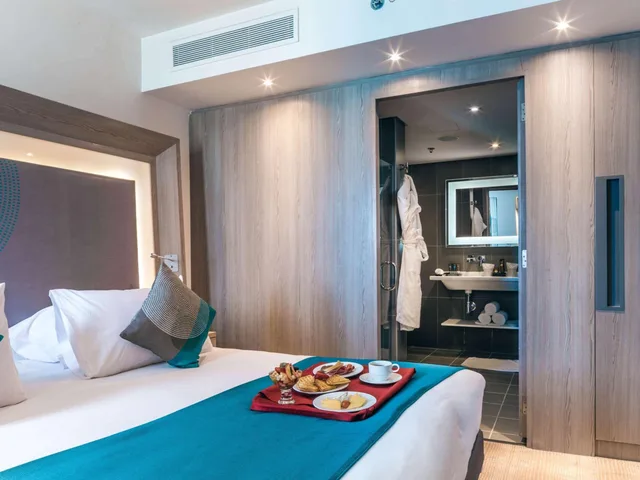 Superior, Suite, Double Bed, Novotel Cairo Airport 2/10