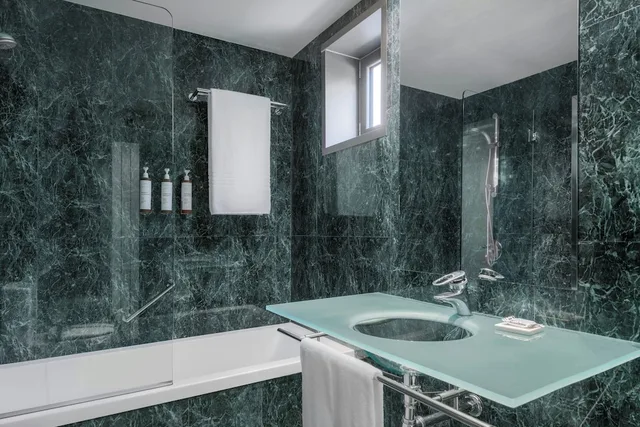 غرفة قياسية بسرير كوين، Ac Hotel Los Vascos 8/9