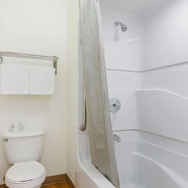 غرفة بسرير كينج، Motel6 Mitchell, SD 4/9