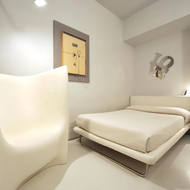 Room, Single, Art Hotel Boston 1/10