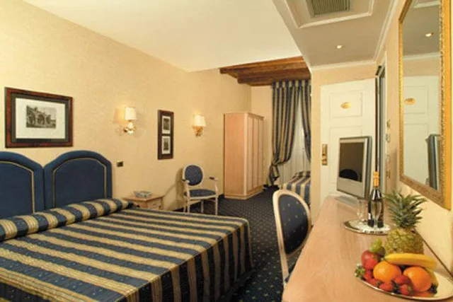 غرفة بسريرين، Hotel Valle 2/2