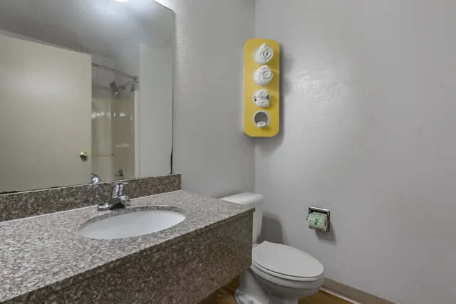 غرفة ديلوكس بسريرين كوين، Motel6 Augusta, KS 7/8