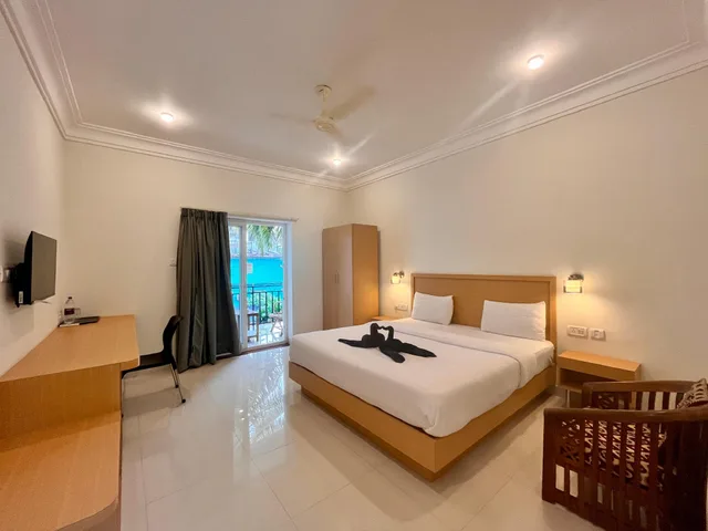 غرفة بريميوم بسرير مزدوج بشرفة، Morjim Sunset Guesthouse 1/1