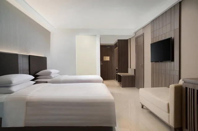 غرفة بسريرين منفصلين بإطلالة على المسبح، Fairfield By Marriott Belitung 3/6