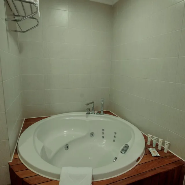 جناح جونيور، Baia Hotel Bursa 10/10