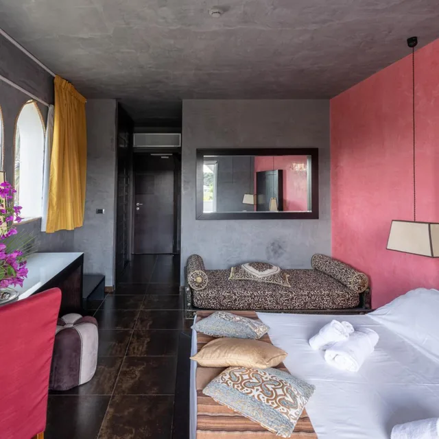 غرفة بسرير مزدوج بشرفة، Resort Baia Dei Turchi 9/10