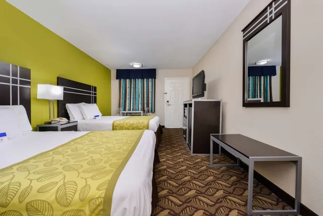 غرفة بسريرين مزدوجين، Americas Best Value Inn Pasadena Houston 1/4