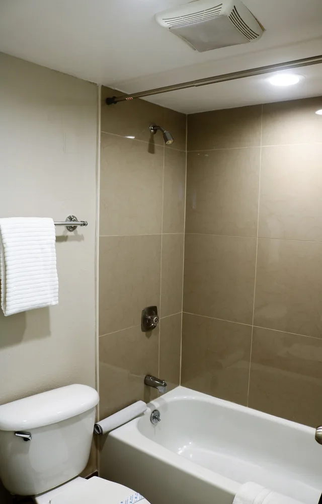 Room, King Bed, Accessible, Magic Key Resort 5/5