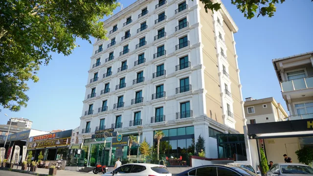 غرفة سوبيريور عائلية بإطلالة على المدينة، Vois Hotel Atasehir 1/1