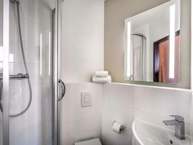 غرفة رباعية، B&B Hotel Freiburg Nord 3/3