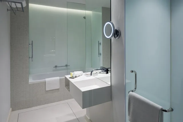 1 Bedroom, Suite, Double Bed, City View, Staybridge Suites Al Khobar 5/8