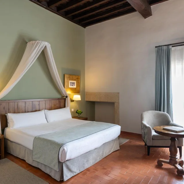غرفة بسرير مزدوج أو سريرين منفصلين مع سرير إضافي، Parador De Trujillo 2/10