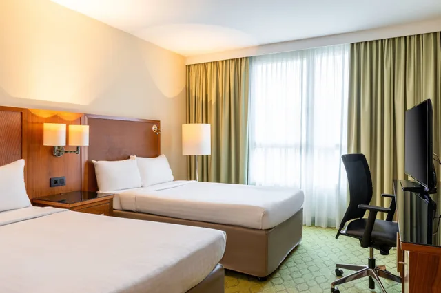 غرفة ديلوكس بسريرين منفصلين، Courtyard By Marriott Paris Saint Denis 1/9