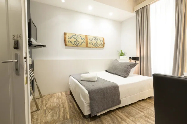 Room, French Bed, Small، Quintocanto Hotel And Spa 3/5