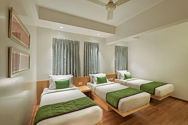 غرفة ديلوكس كبيرة، Hotel Leafio Marigold Marol 2/2