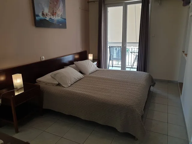 غرفة ديلوكس بسريرين منفصلين بإطلالة على الجبل، Ballas Apartments 4/8