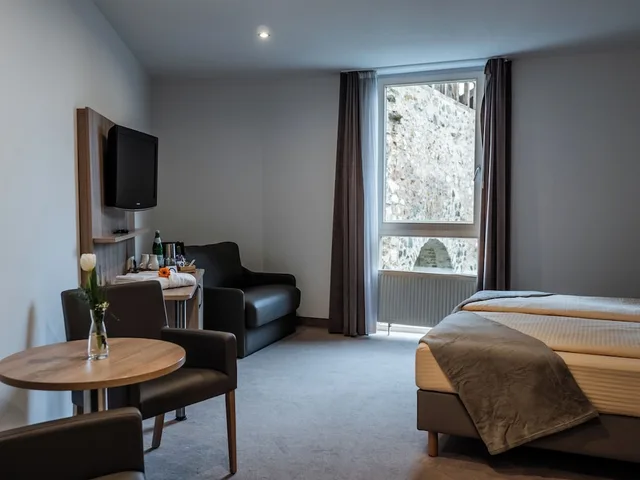Room, Queen Bed, Wetzlarer Hof 3/10