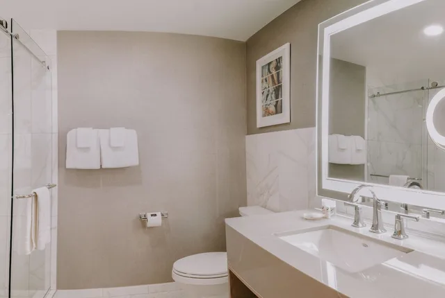 2 Bedrooms, Summit, 2 Queen Beds، Summit At Big Sky 3/5