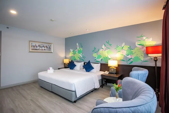 غرفة بزنس ركنية بسرير كينج، Empress Pattaya Hotel 5/10