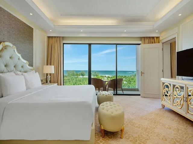 جناح بسرير كينج بإطلالة على البحر، Radisson Blu Resort Phu Quoc 1/3