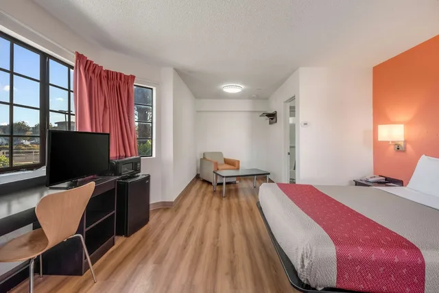 غرفة ديلوكس بسرير كوين، Motel6 Fairfield, CA - North 2/9