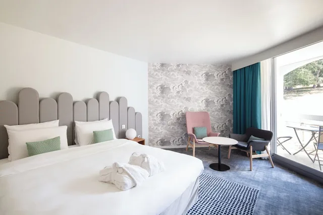 غرفة كلاسيكية بسرير مزدوج بشرفة، Mercure Hotel & Spa Aix-les-Bains Domaine Marlioz 3/10
