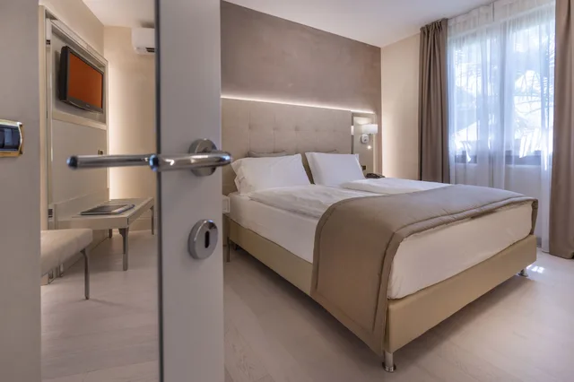 Superior, Suite, House, Double Bed, Partial Lake View، Park Hotel Imperial Centro Tao Natural Medical Spa 7/10