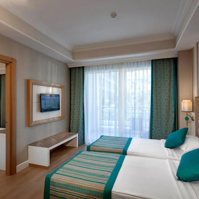 Family Room 2+3/3+2، Karmir Resort And Spa Hotel 2/10