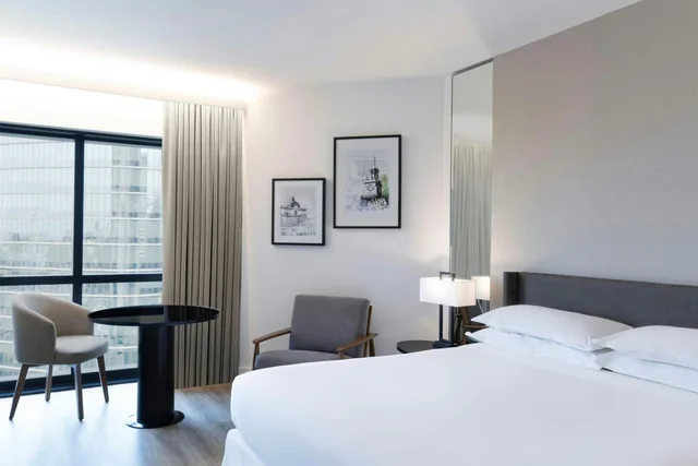 Guest Room, Superior, King Bed, Pool Access, Sheraton Buenos Aires Hotel And Convention Center 5/10