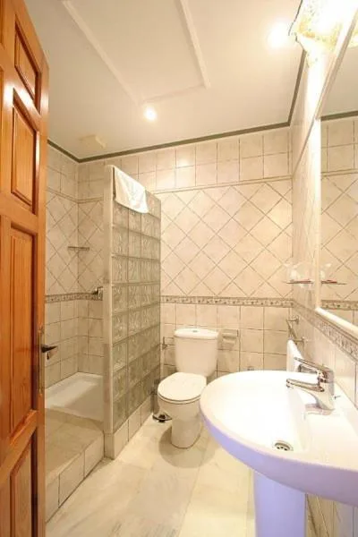 Basic, Single, Hotel El Paso 1/1