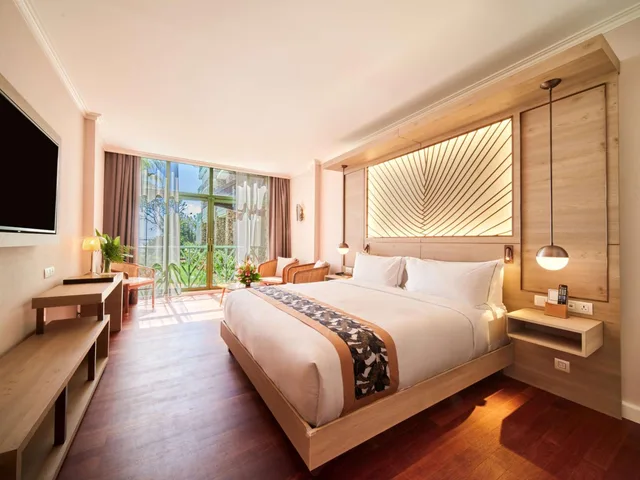 غرفة قياسية بسرير كينج مع أريكة، Hilton Hotel Tahiti 1/3