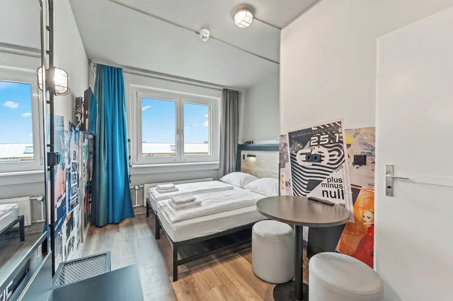 غرفة بسريرين منفصلين، a&o Berlin Mitte 7/10