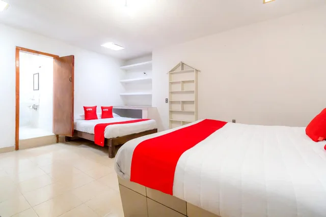 غرفة سوبيريور بسريرين، OYO Hotel Las Nubes,Mercado de Dulces y Artesanias Ambar 4/10