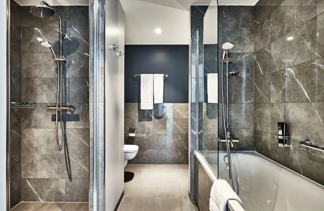 Nyx, Junior Suite, Queen Bed, Nyx Hotel Warsaw By Leonardo Hotels 6/6