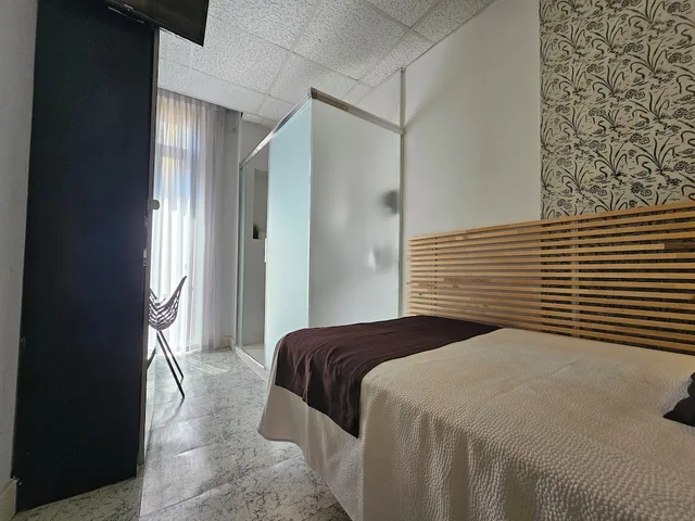 غرفة خارجية مفردة بسرير فردي بحمام خاص، Hotel Palermo 1/6