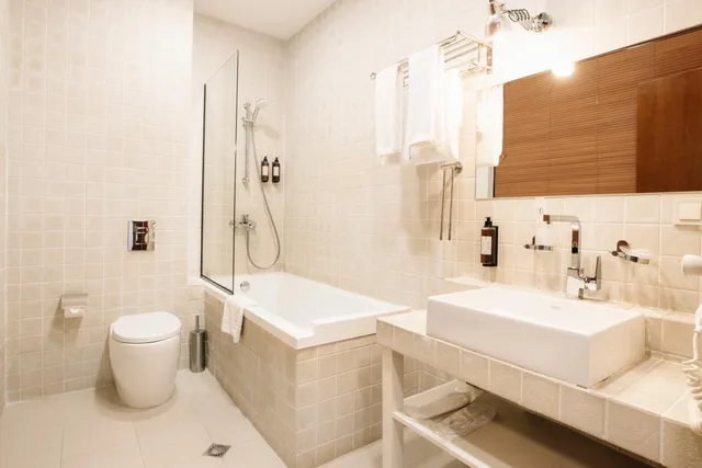 غرفة سوبيريور بسرير مزدوج بإطلالة على المدينة بشرفة، Citadel Narikala Hotel 10/10
