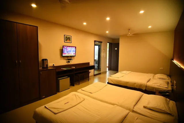 غرفة ديلوكس رباعية بسريرين مزدوجين، Hotel Campal 8/10