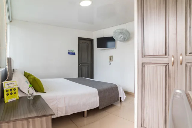 غرفة بسرير مزدوج، Hotel Exito 2/3
