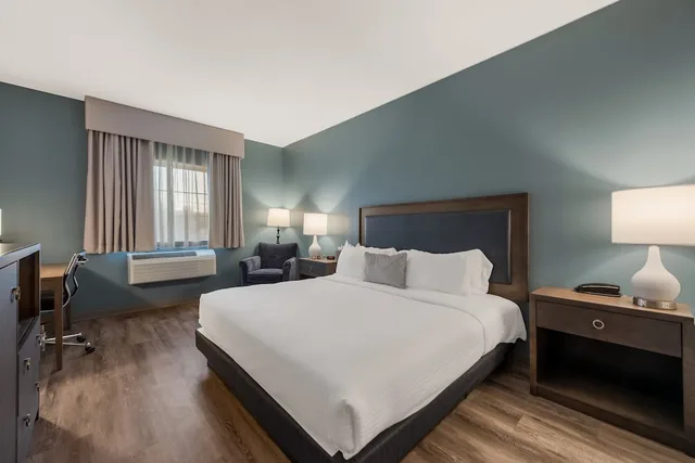 غرفة قياسية بسرير كينج لذوي الإعاقة، SureStay Plus Hotel by Best Western Highland Poughkeepsie 5/9