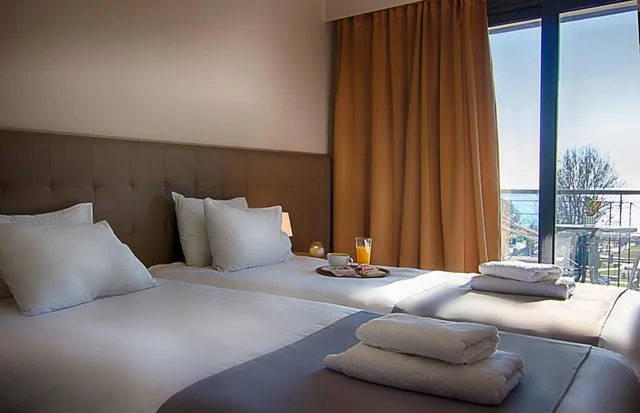 غرفة قياسية بإطلالة على البحر، Galaxy Hotel 7/10