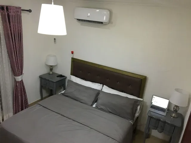 شقة كلاسيكية بسرير كينج بغرفة نوم واحدة، Cynthias 2/3