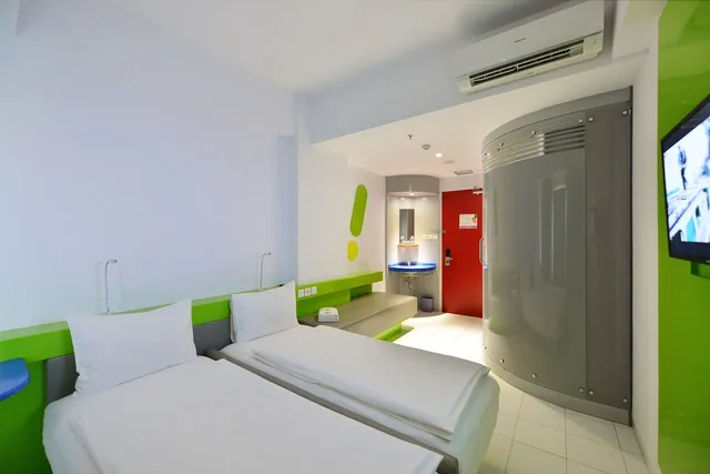 Pop, Standard, Twin Beds، Pop Hotel Tanjung Karang Lampung 3/5