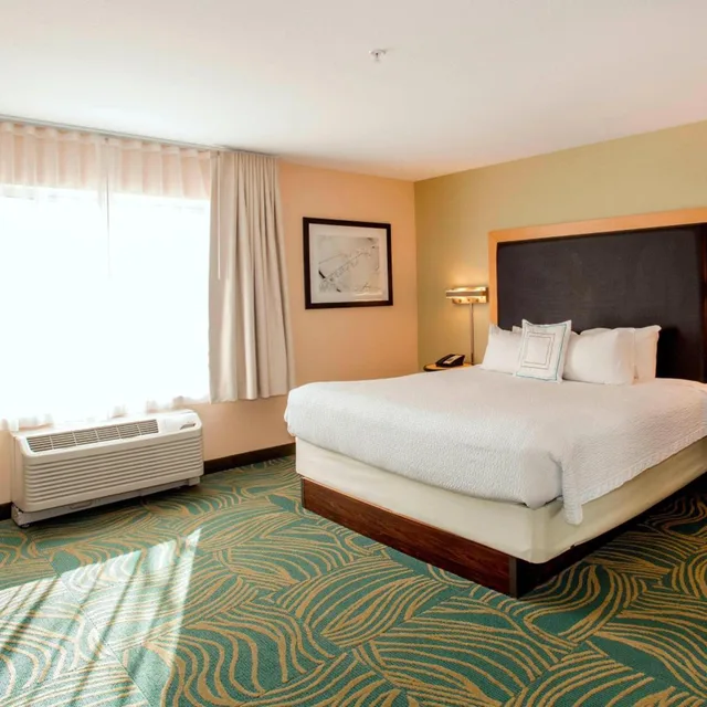 جناح بسرير كينج، SPRINGHILL SUITES PUEBLO DOWNTOWN 1/5