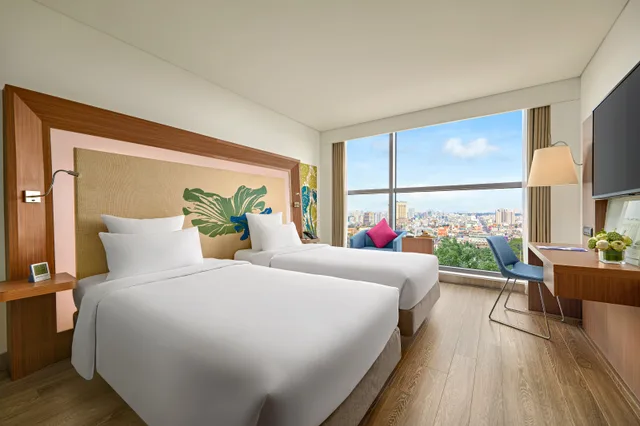 غرفة بريميير بسريرين منفصلين، Novotel Saigon Centre 2/3