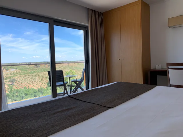 Superior, Double or Twin Bed, Country Side View, Hotel O Gato 2/4