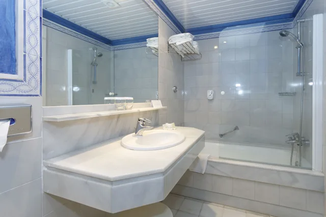 Standard, Twin Beds, Murphy Bed، Playa de La Luz 8/8