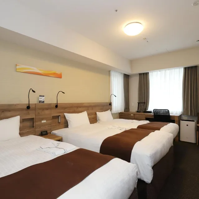 Room, Triple, Smile Hotel Premium Osaka Higashi-Shinsaibashi 1/6