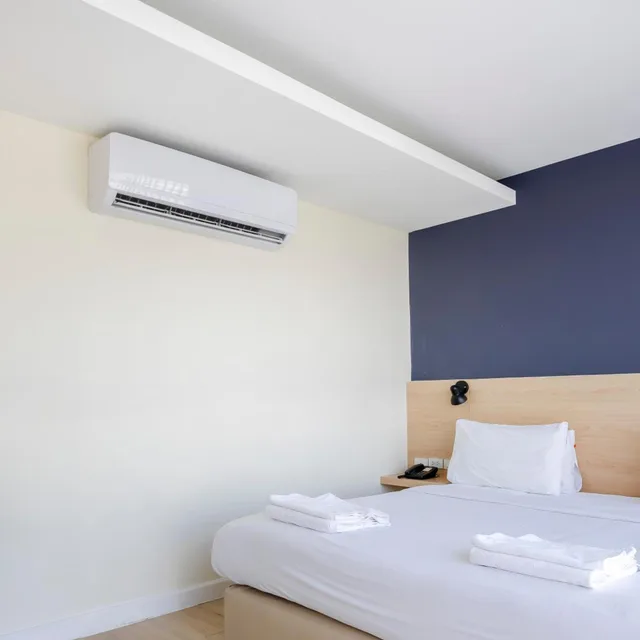 Superior, Double Bed, Solo Express Sukhumvit 81 7/10