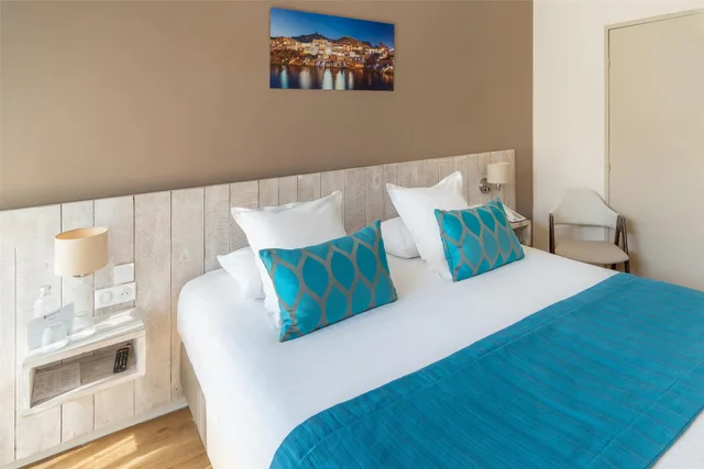 غرفة كومفورت بسرير كوين بشرفة، Best Western Plus La Rade 3/6